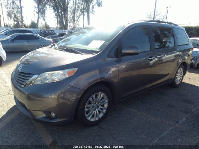 2011 TOYOTA SIENNA XLE AAS/XLE/LTD VIN: 5TDYK3DC6BS100722