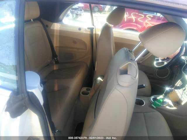 2014 Volkswagen Beetle, VIN: 3VW5P7AT3EM803910