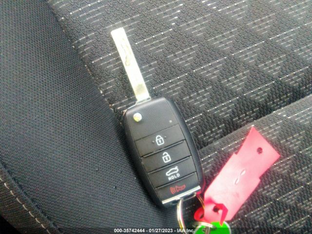 3KPA24AD9ME426239 KIA RIO S