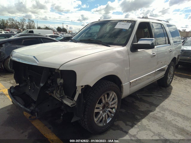 Lincoln Navigator 2008 5LMFU28558LJ16209 Image 2