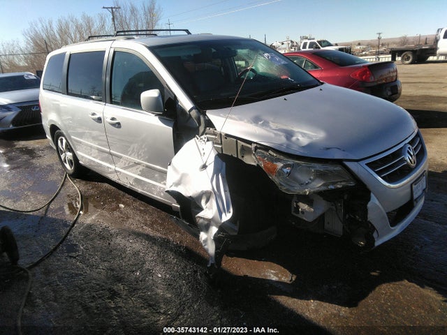 Volkswagen ROUTAN SEL 2011 2V4RW5DGXBR750157 Image 1