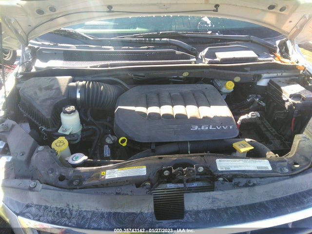 Volkswagen ROUTAN SEL 2011 2V4RW5DGXBR750157 Image 11