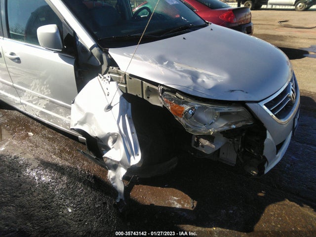 Volkswagen ROUTAN SEL 2011 2V4RW5DGXBR750157 Image 7