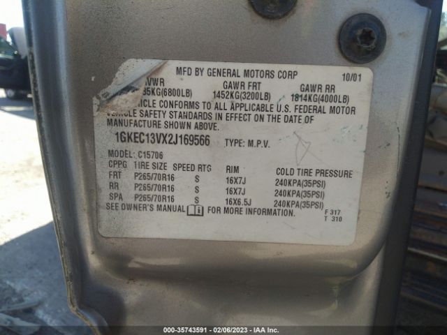 1GKEC13VX2J169566 GMC YUKON SLE