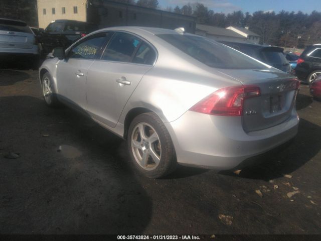 YV1622FS3C2044313 Volvo S60 T5
