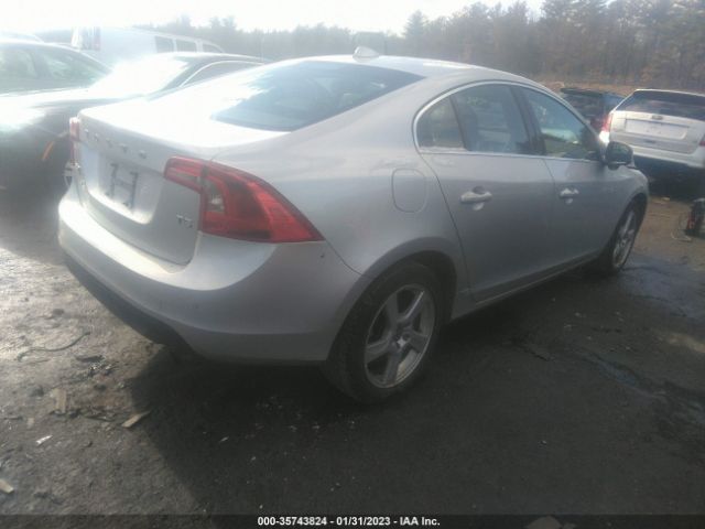 YV1622FS3C2044313 Volvo S60 T5