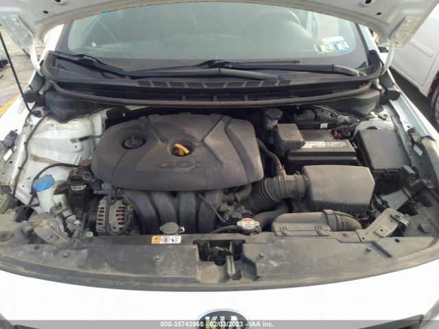 KNAFK5A81H5684848 KIA Forte5 Lx