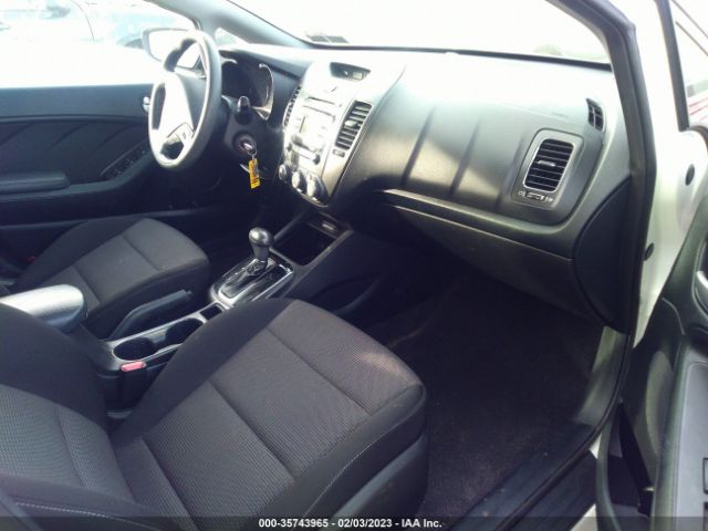 KNAFK5A81H5684848 KIA Forte5 Lx