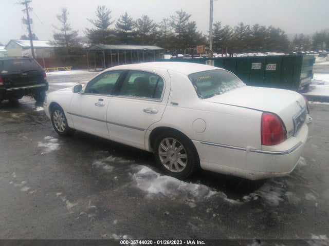 Lincoln Town Car 2006 1LNHM82V66Y629797 Image 4