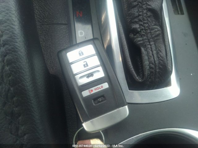 19UDE2F75LA004029 Acura Ilx Pkg