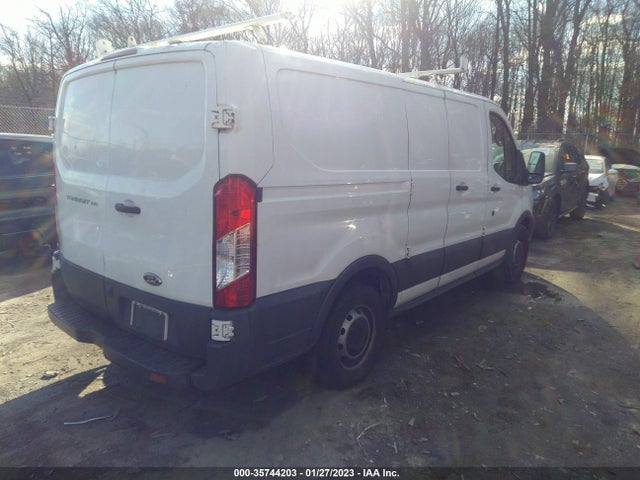 1FTYE1ZM4HKA27346 Ford Transit-150