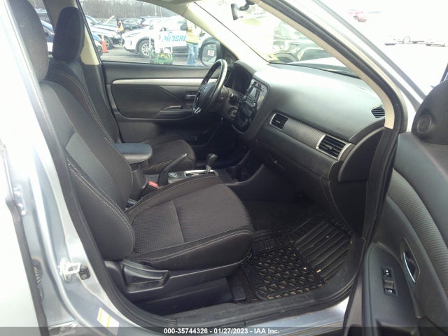 JA4AZ3A3XGZ017635 Mitsubishi Outlander Se/sel/es