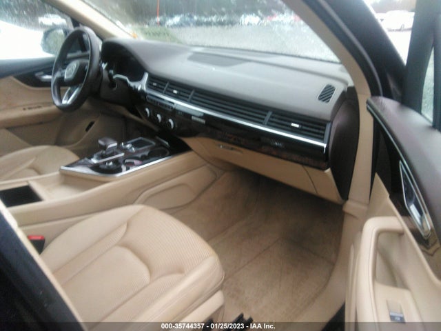 WA1LHAF76HD049993 Audi Q7 Premium Plus