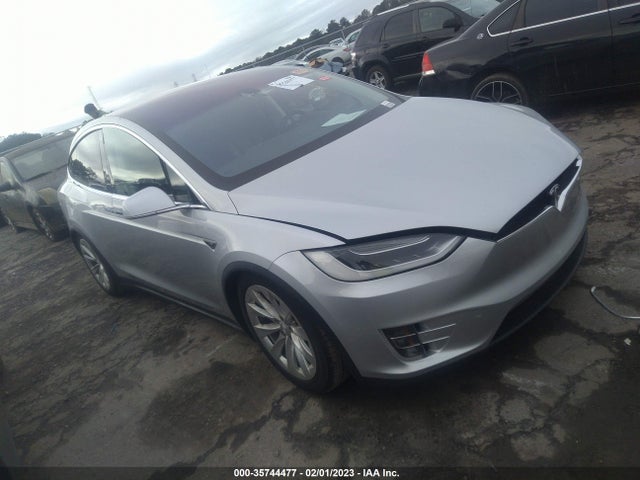 2016 Tesla Model X, VIN: 5YJXCBE43GF000681
