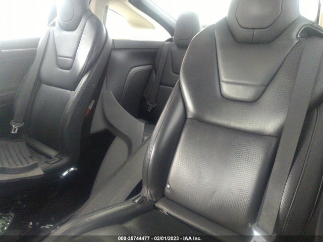 2016 Tesla Model X, VIN: 5YJXCBE43GF000681