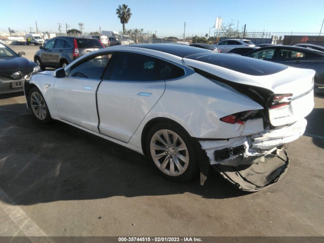 2016 Tesla Model S, VIN: 5YJSA1E11GF153317