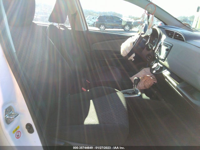 Toyota YARIS LE 2015 VNKKTUD39FA037716 Image 6