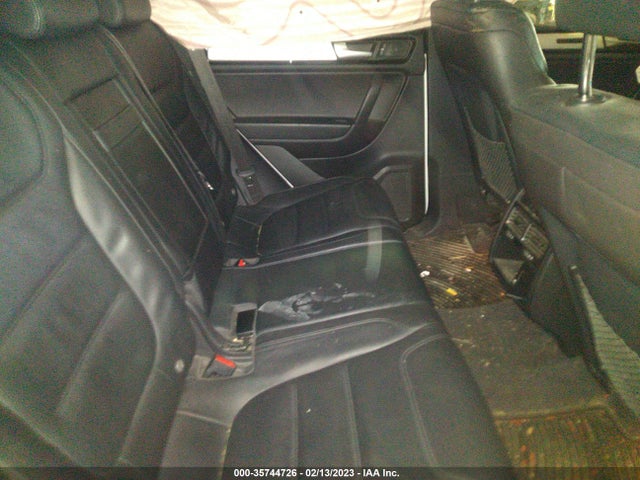 WVGDP9BP5ED013169 Volkswagen Touareg R-line