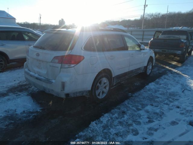 4S4BRCCC6E3284922 Subaru Outback 2.5i Premium