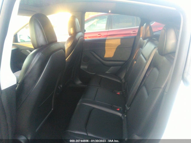 Tesla Model Y Long Range 2022 7SAYGDEE0NF435624 Image 8