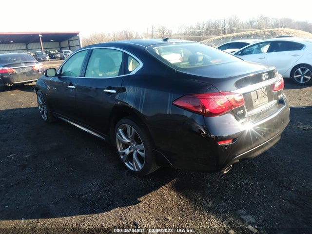 2016 Infiniti Q70, VIN: JN1BY1PR0GM721128