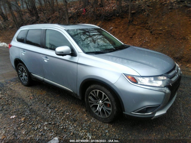 2017 Mitsubishi Outlander, VIN: JA4AD3A37HZ066596
