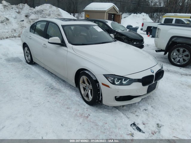 2015 WBA3B5G50FNS14923 main image