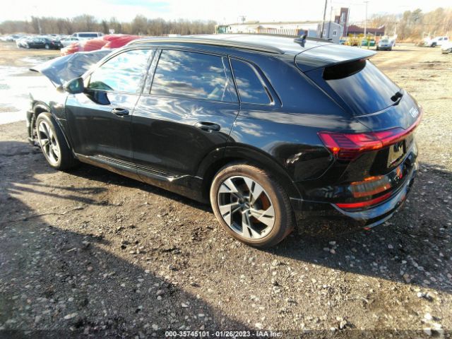 2022 AUDI E-TRON WA1AAAGE1NB019333 Photo 2
