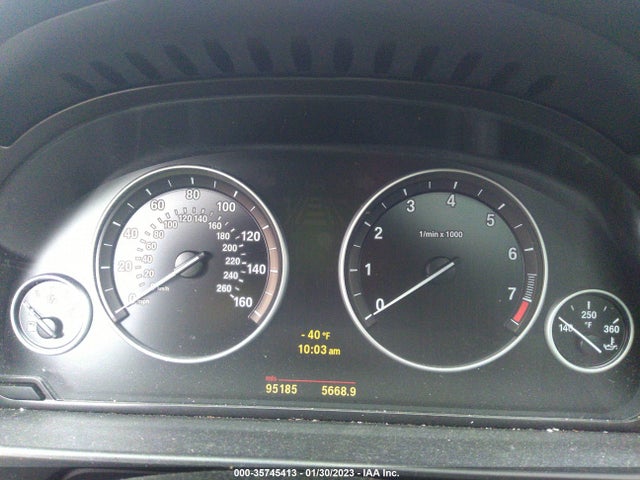 BMW 5 Series 528i 2011 WBAFR1C50BC743754 Image 8
