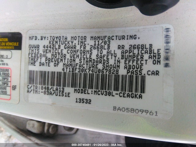 2004 TOYOTA CAMRY XLE VIN: 4T1BF30K74U067828