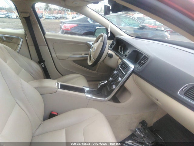 2015 Volvo S60, VIN: YV126MFK8F1368141