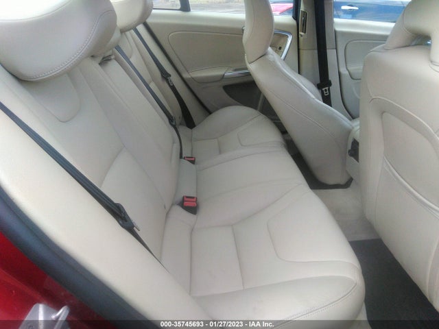 2015 Volvo S60, VIN: YV126MFK8F1368141