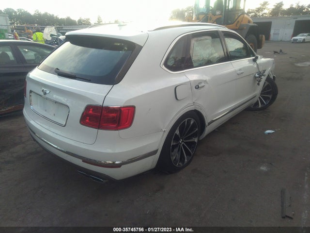2020 Bentley Bentayga, VIN: SJAAM2ZV8LC028250