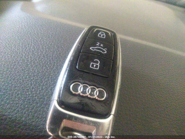 2020 Audi Q8, VIN: WA1EVAF16LD005658