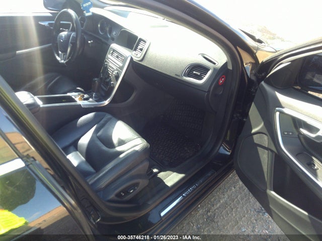 Volvo S60 2011 YV1902FH4B2010192 Image 5