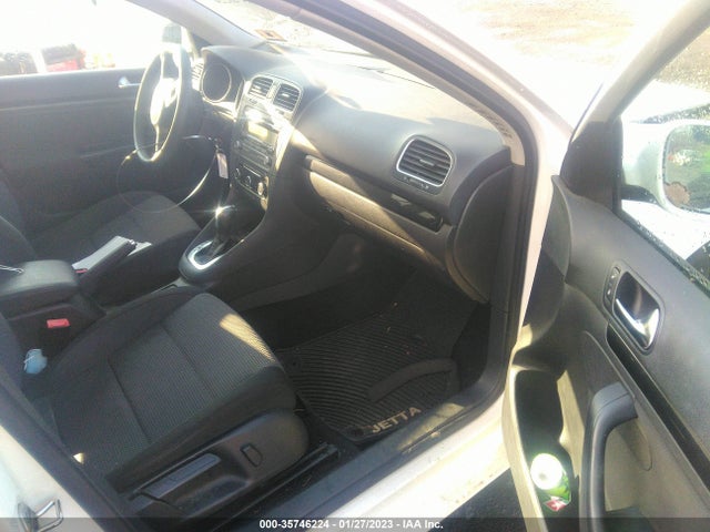 3VWPZ7AJ7BM659727 Volkswagen Jetta Sportwagen S