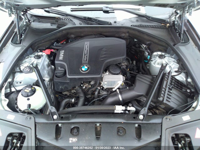 BMW 5 Series 528i 2016 WBA5A5C52GD529859 Image 10