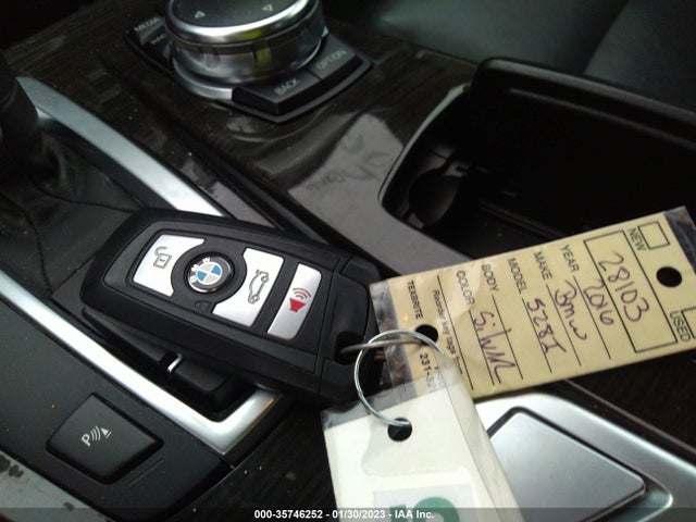 BMW 5 Series 528i 2016 WBA5A5C52GD529859 Image 11