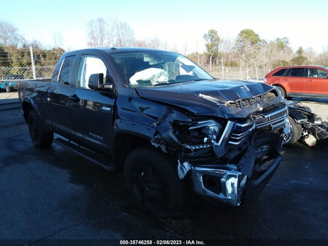 2016 Toyota Tundra, VIN: 5TFUW5F16GX522758