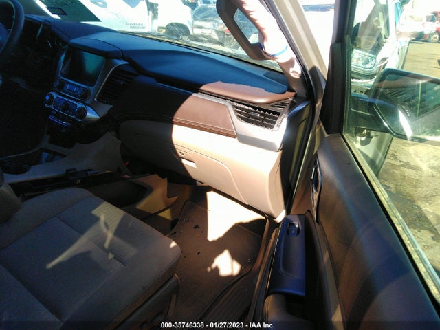 2017 Chevrolet Suburban, VIN: 1GNSCGKC3HR246233