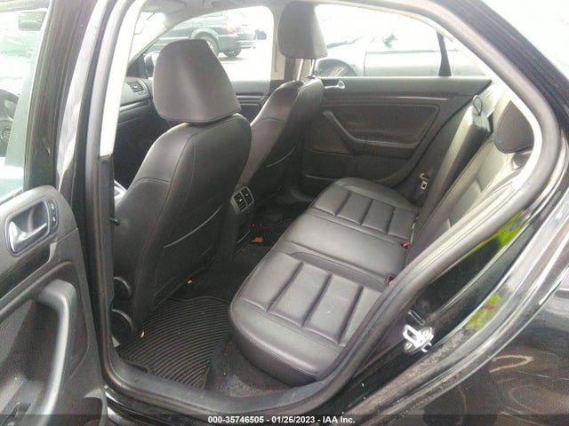 2010 VOLKSWAGEN JETTA SEDAN SE VIN: 3VWRZ7AJ1AM032240