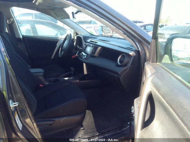 2015 Toyota RAV4, VIN: 2T3RFREV2FW351768
