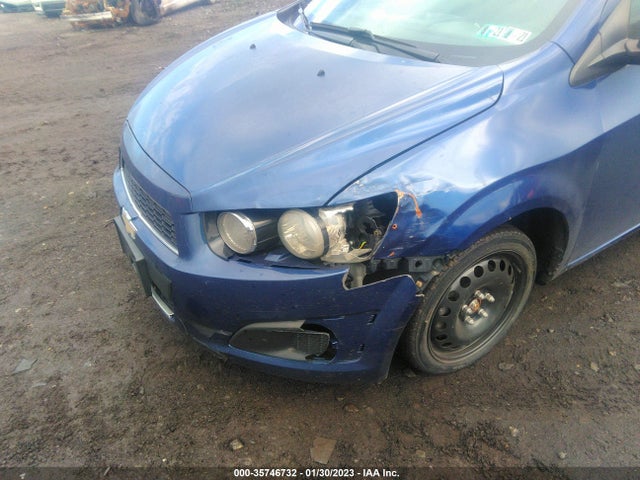 Chevrolet SONIC LT 2014 1G1JC5SH8E4109083 Image 7