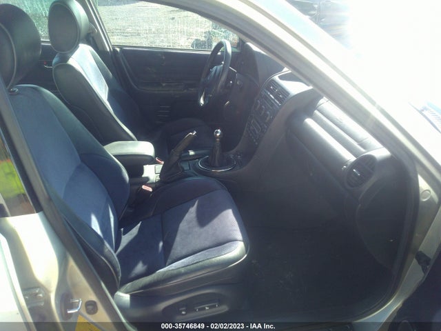Lexus IS 300 2002 JTHBD192020047330 Image 10