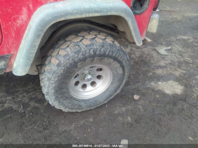 1J4FY29P8VP413758 Jeep Wrangler Se