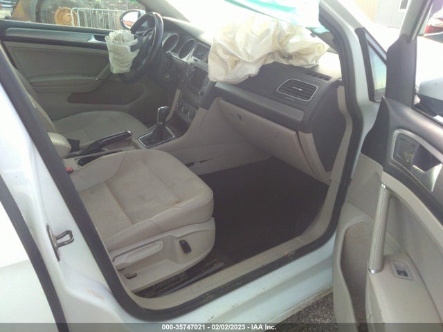 3VWC17AU0FM501316 Volkswagen Golf Sportwagen Tsi S