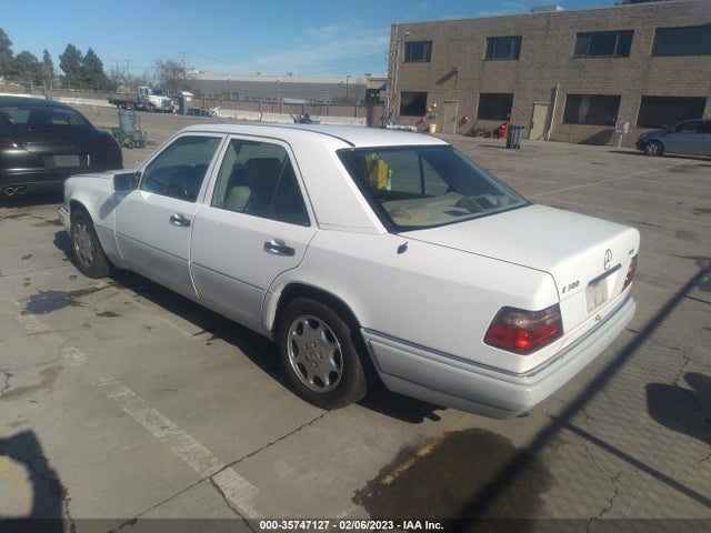 1995 MERCEDES-BENZ E 300D/300D SPECIAL VIN: WDBEB31E3SC121455