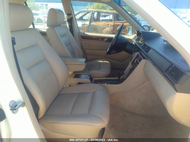 1995 MERCEDES-BENZ E 300D/300D SPECIAL VIN: WDBEB31E3SC121455