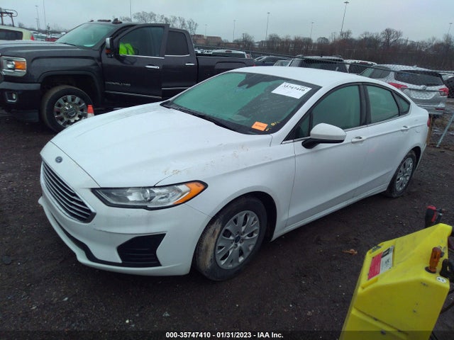 Ford FUSION S 2019 3FA6P0G74KR245871 Image 2