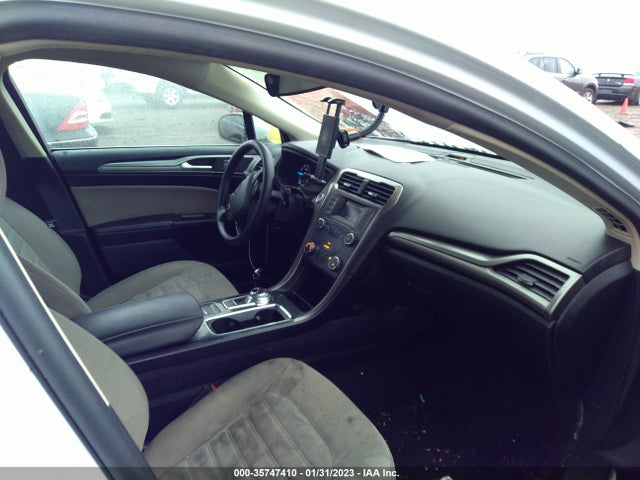 Ford FUSION S 2019 3FA6P0G74KR245871 Image 6